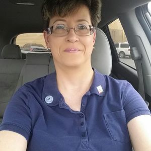 Meet your Posher, Laura